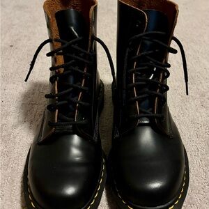 Men’s Dr. Martins